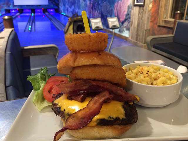 17377877012_5ec0080772_z