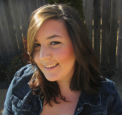 Savannah Lyons- headshot