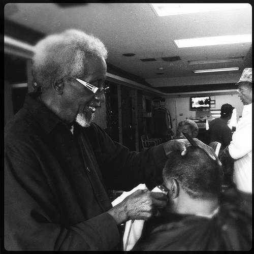 Warren works on Bishop Young, Memphis, Tenn. Warren works on Bishop Young, Memphis, Tenn.